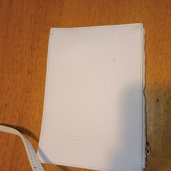 BOTKIER Elegant White Perforated Tote Bag in EUC Comes w Detachable Wristlet - Picture 9 of 17